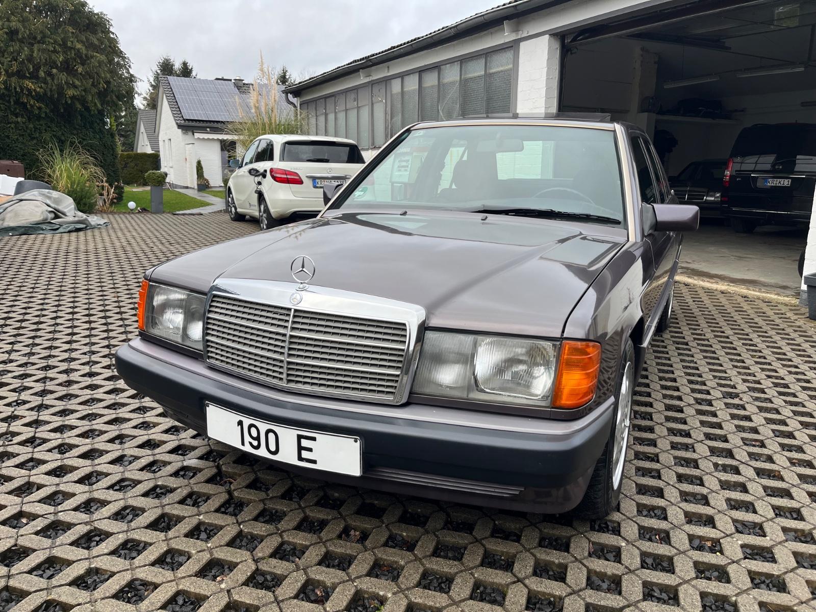 Mercedes-Benz 190E 2,0 Top, einer der letzten aus der Serie,