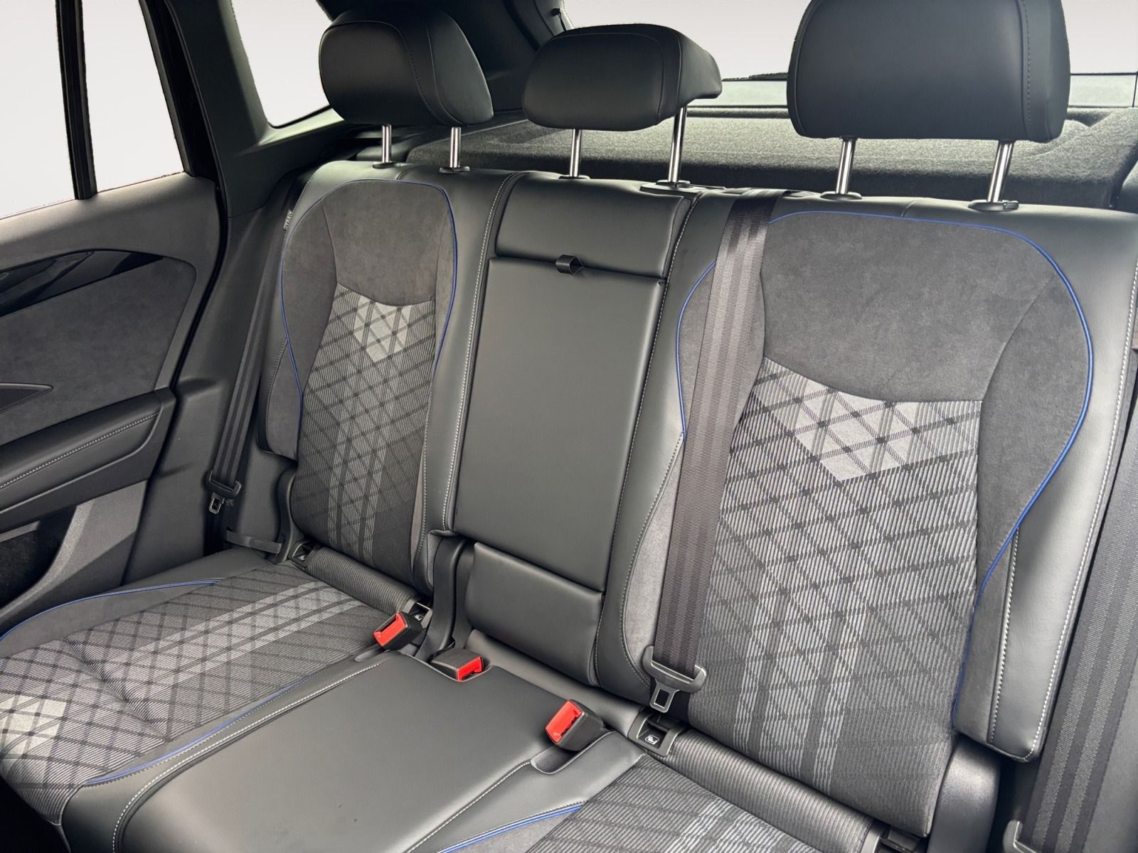 Volkswagen Tiguan - Bild 14