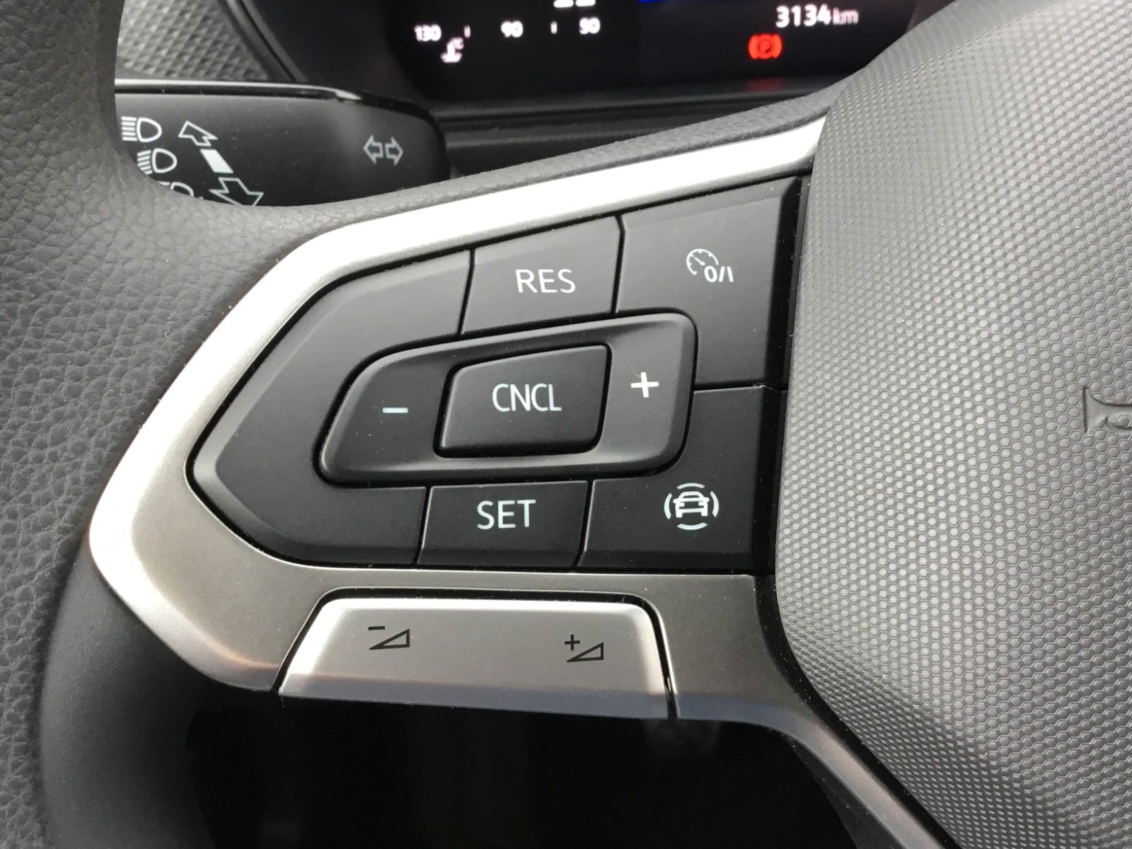 Fahrzeugabbildung Volkswagen T-Cross 1.0 TSI Life+Sitzheizung+LED+16" GJR