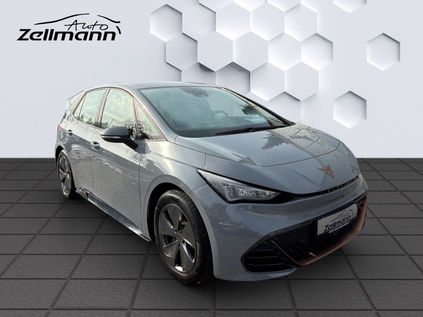 Born 150kW LED PDC Sitzheizung Klima DAB+