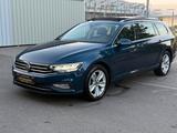 Volkswagen Passat Variant BUSINESS /PANO/STANDHZ./AHK/ - Volkswagen Passat Variant in Mannheim