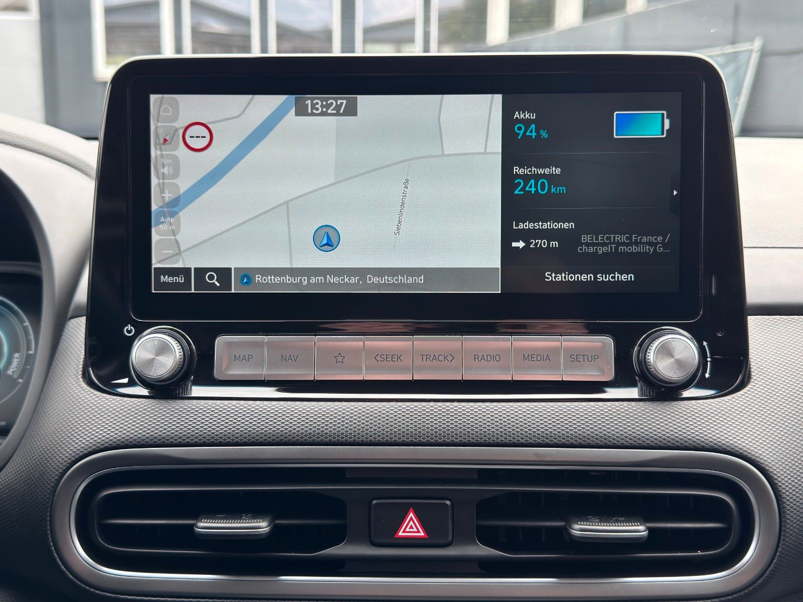 Fahrzeugabbildung Hyundai KONA E Edition 30+ PDC SHZ LHZ KRELL Temp CarPl.