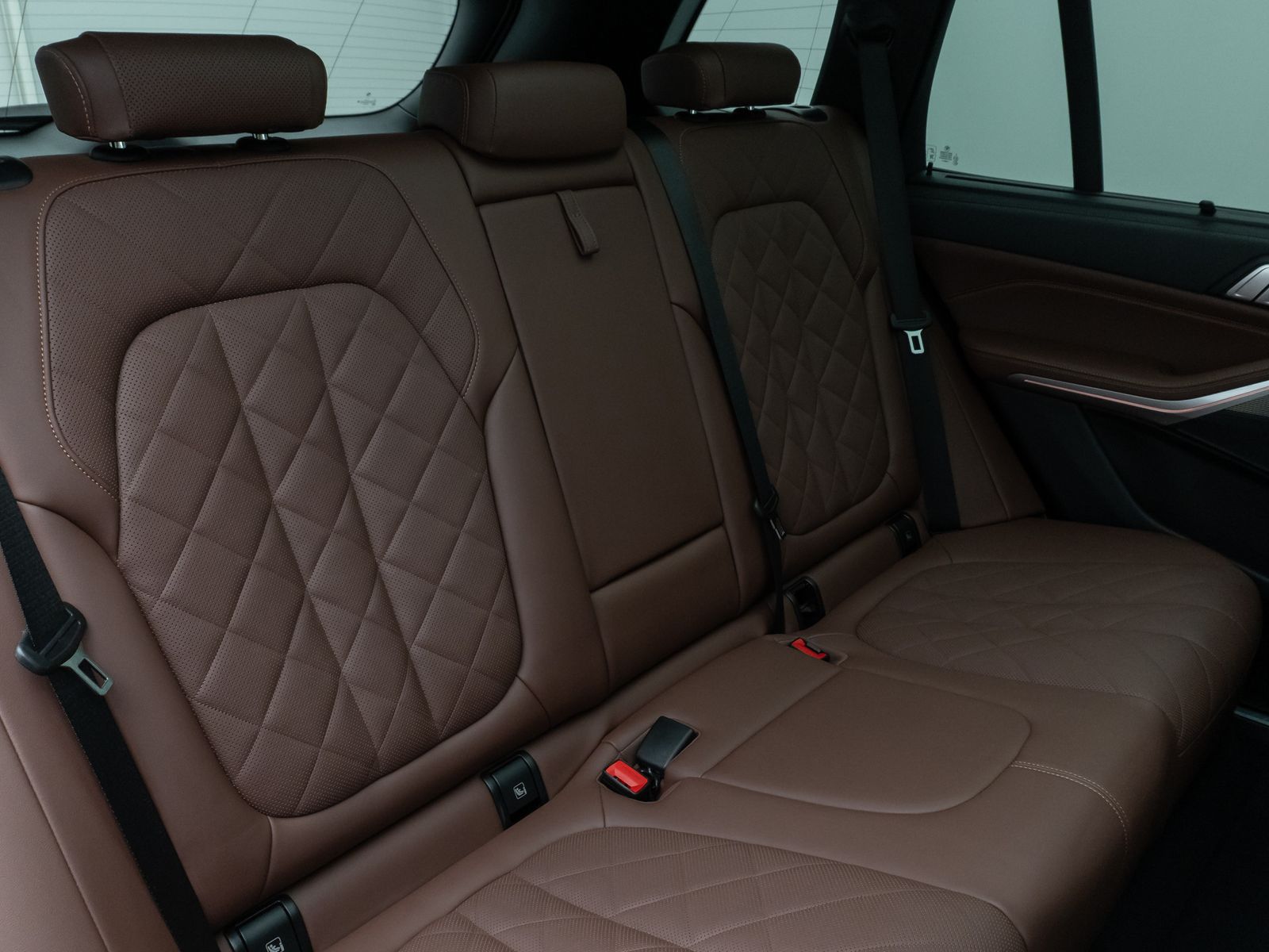 Fahrzeugabbildung BMW X5 xD30d M Sport Panoram Kamera HUD DAB HiFi 21"