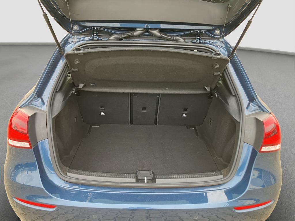 Fahrzeugabbildung Mercedes-Benz A 200 *PROGRESSIVE*NAVI-PREMIUM*KAMERA*LED*