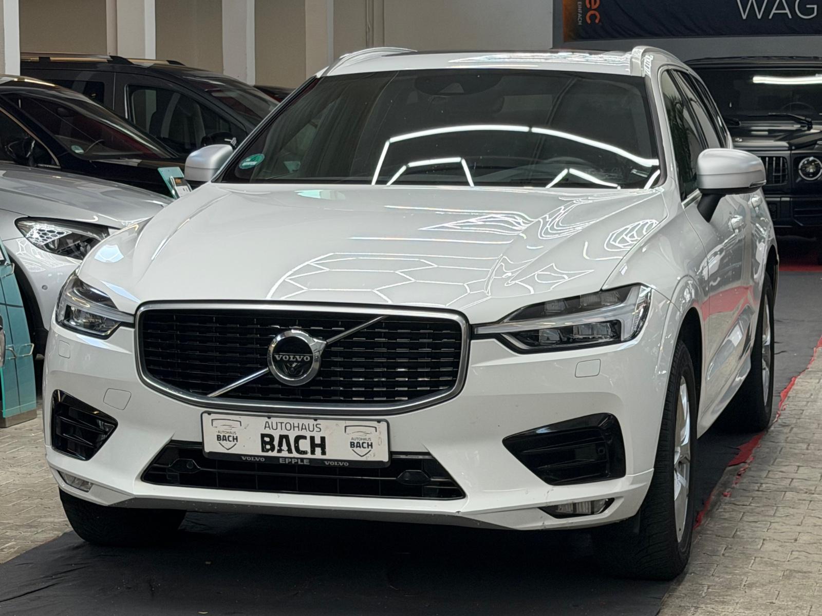 Volvo XC60 R Design AWD*VOLL*1.HAND*SCHECKHEFT*