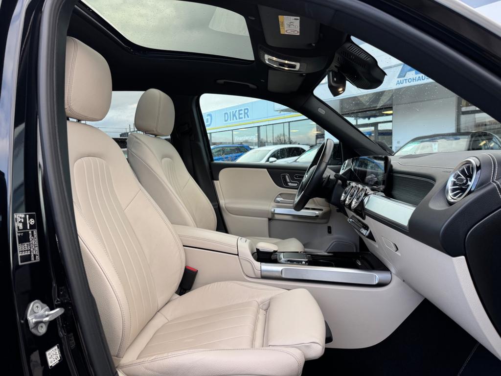 Mercedes-Benz GLB 180