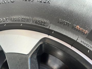 Dodge RAM Rebel 1500 4x4 Crew Cab unfallfrei