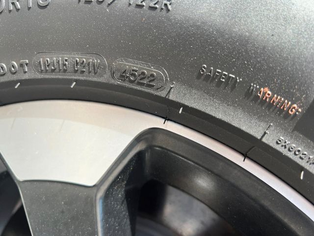 Dodge RAM Rebel 1500 4x4 Crew Cab unfallfrei