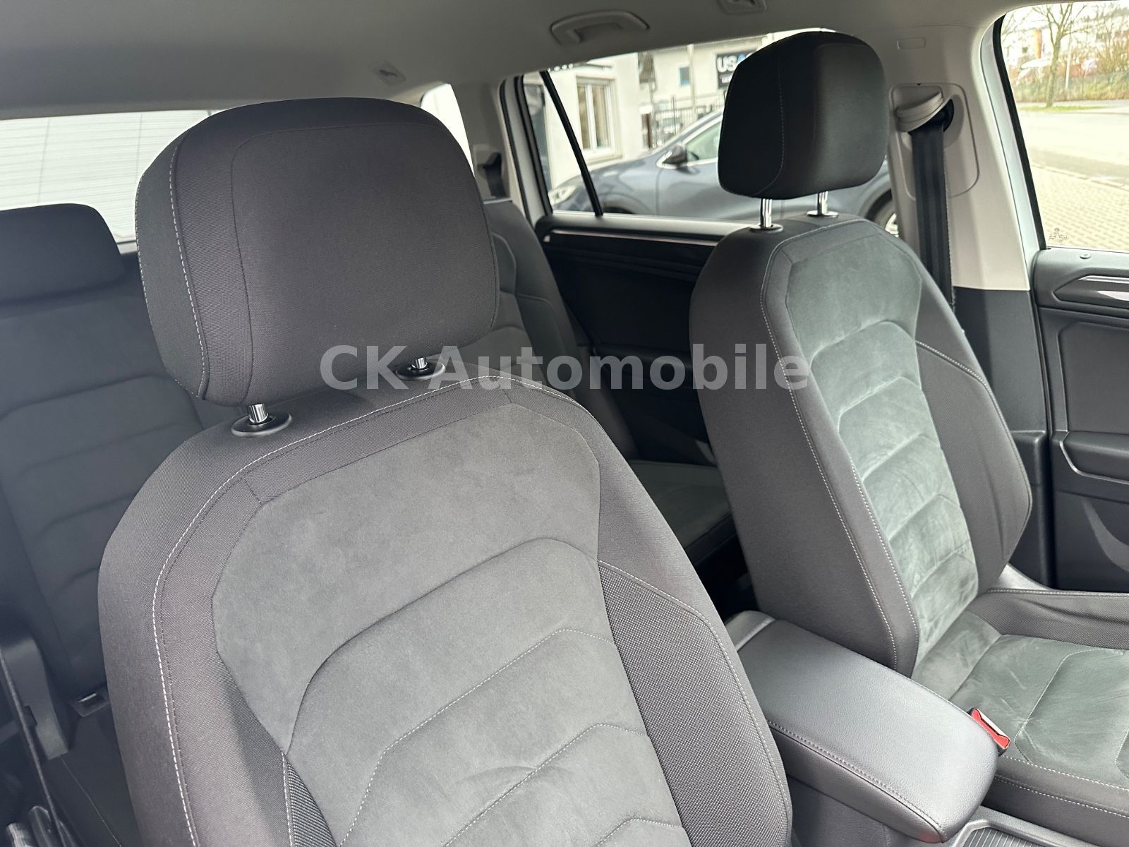 Fahrzeugabbildung Volkswagen Tiguan Allspace Highline 4Motion 2.0 TDI/7 Sitze