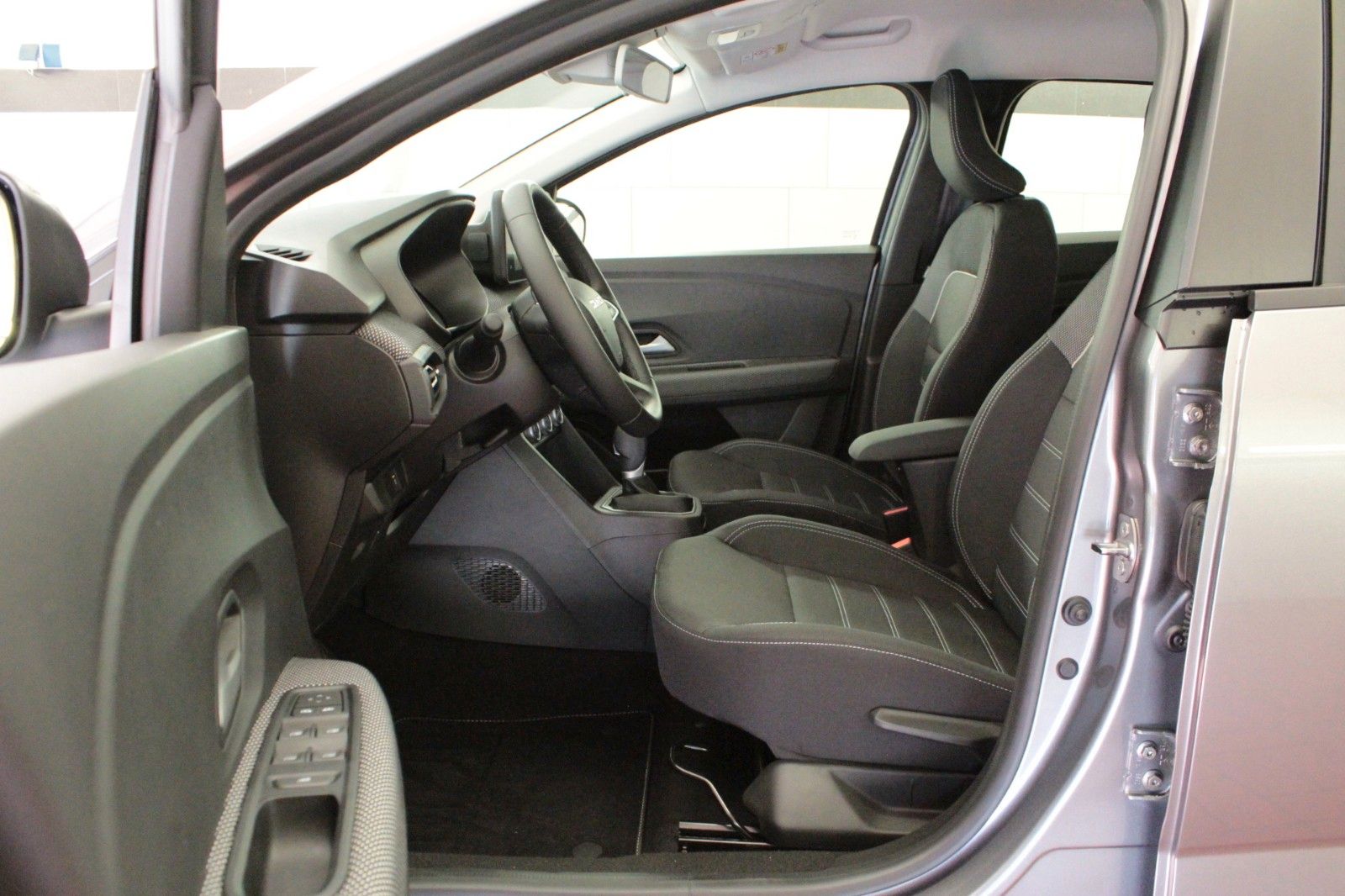 Fahrzeugabbildung Dacia Sandero Journey+ ECO-G 100 *Navi*Sitzhz*LPG