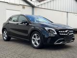 Mercedes-Benz GLA 180d CDI-Navi-Temp.-Teileder-ILS-Shz-Keyless - schwarze Mercedes-Benz GLA 180
