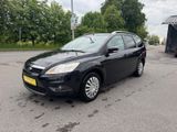 Ford Focus Turnier Black Magic TÜV/NEU - Ford Focus mit Benzin-Antrieb: Kombi, Magic Turnier