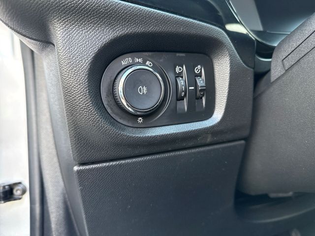 Corsa Elegance 1.2 Turbo KLIMA LED PDC VO/HI ALL