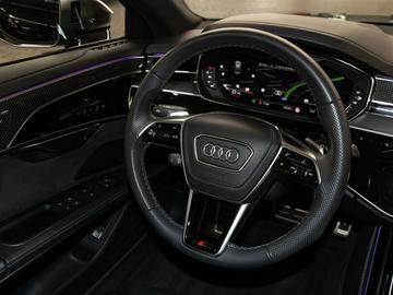 2024 AUDI S8 — миниатюра 13