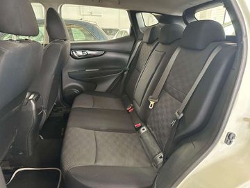 Nissan Qashqai - 12