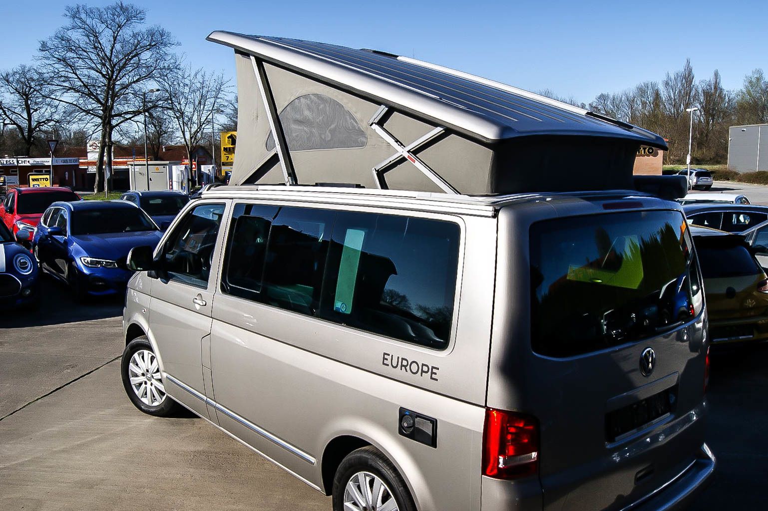 Fahrzeugabbildung Volkswagen T5 California EUROPE 4-Motion 20TDI AUFSTELLDACH