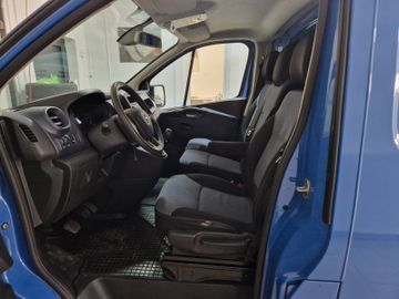 Opel Vivaro - 9