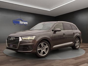 Audi Q7 - 1