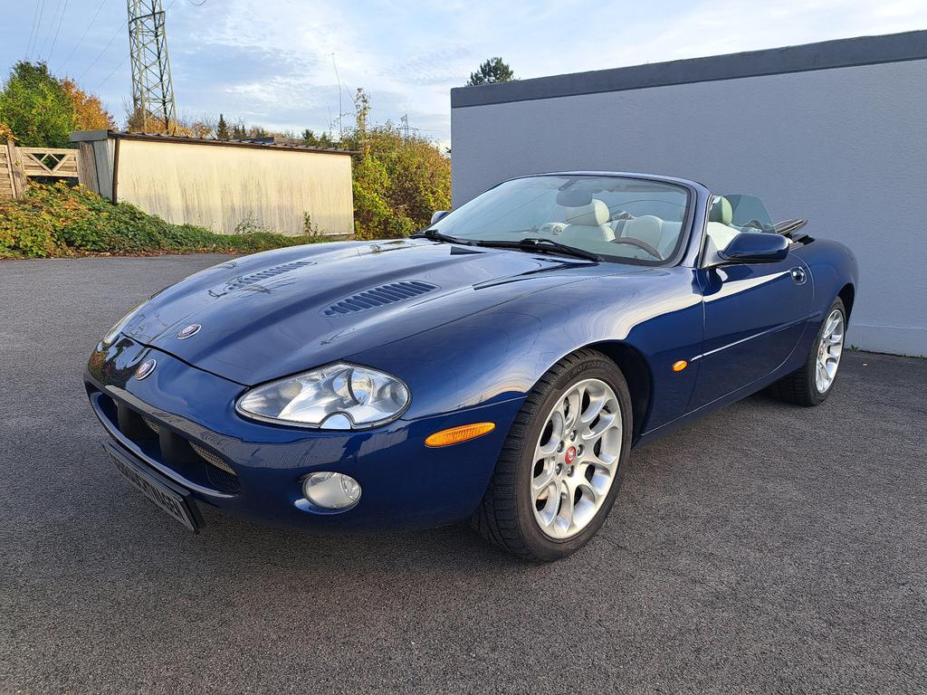 Jaguar XKR
