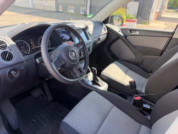 Volkswagen Tiguan - 4