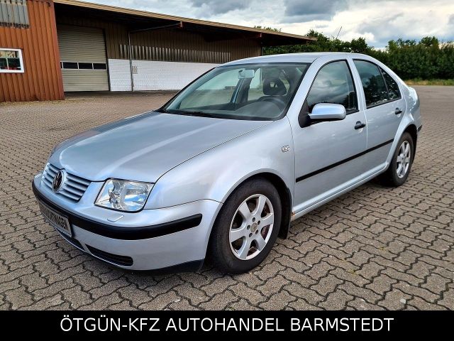 Volkswagen Bora 1.6 EDITION/AHK/KLIMAAU/SHZ/4xEFH/BC/MAL/SH