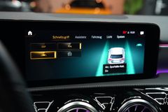 MERCEDES-BENZ A 250e AMG*AMBIENTE*CAM*LED*NAVI*BUSINESS-PAKET*