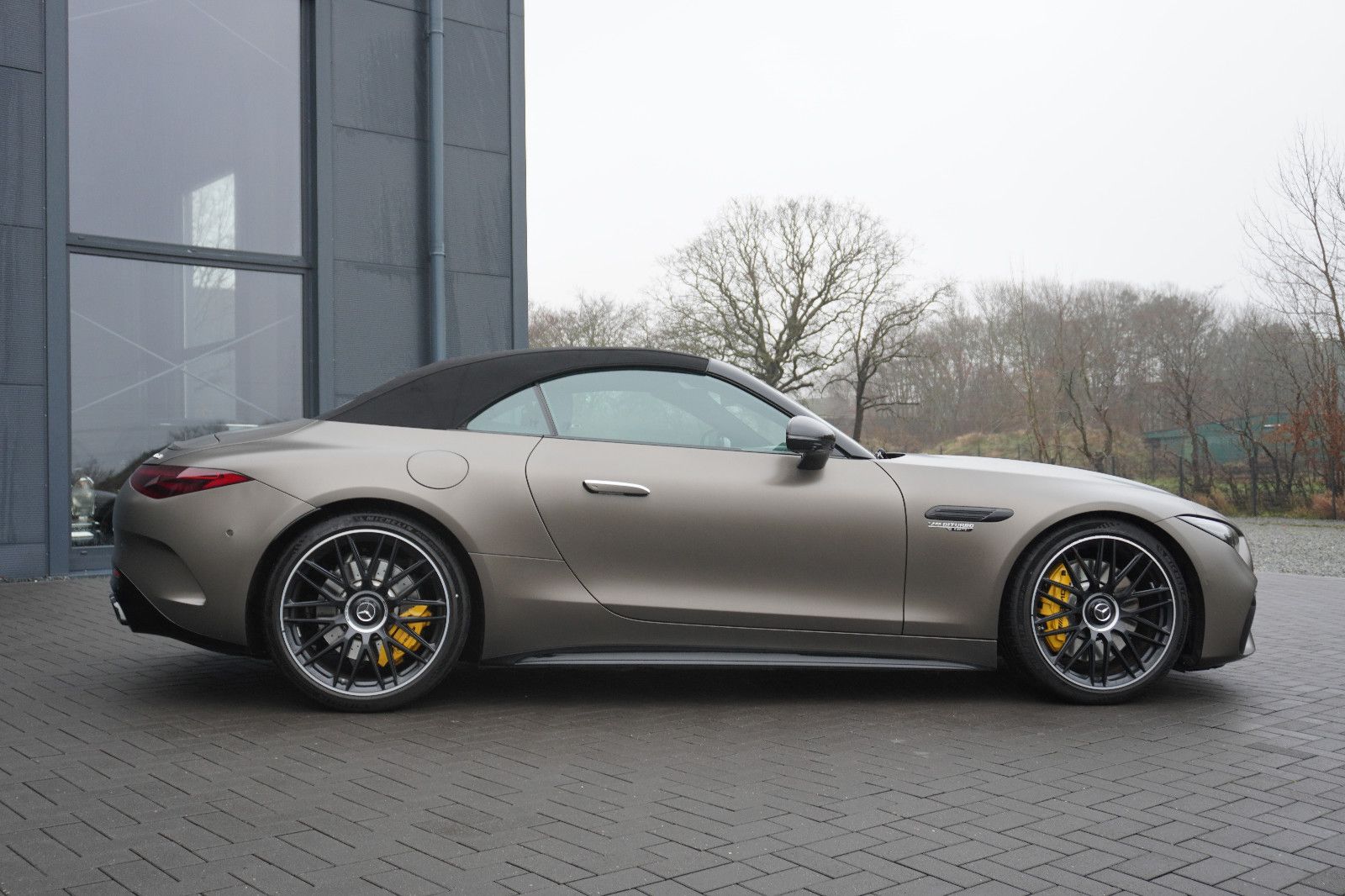 Fahrzeugabbildung Mercedes-Benz SL AMG 63 4Matic