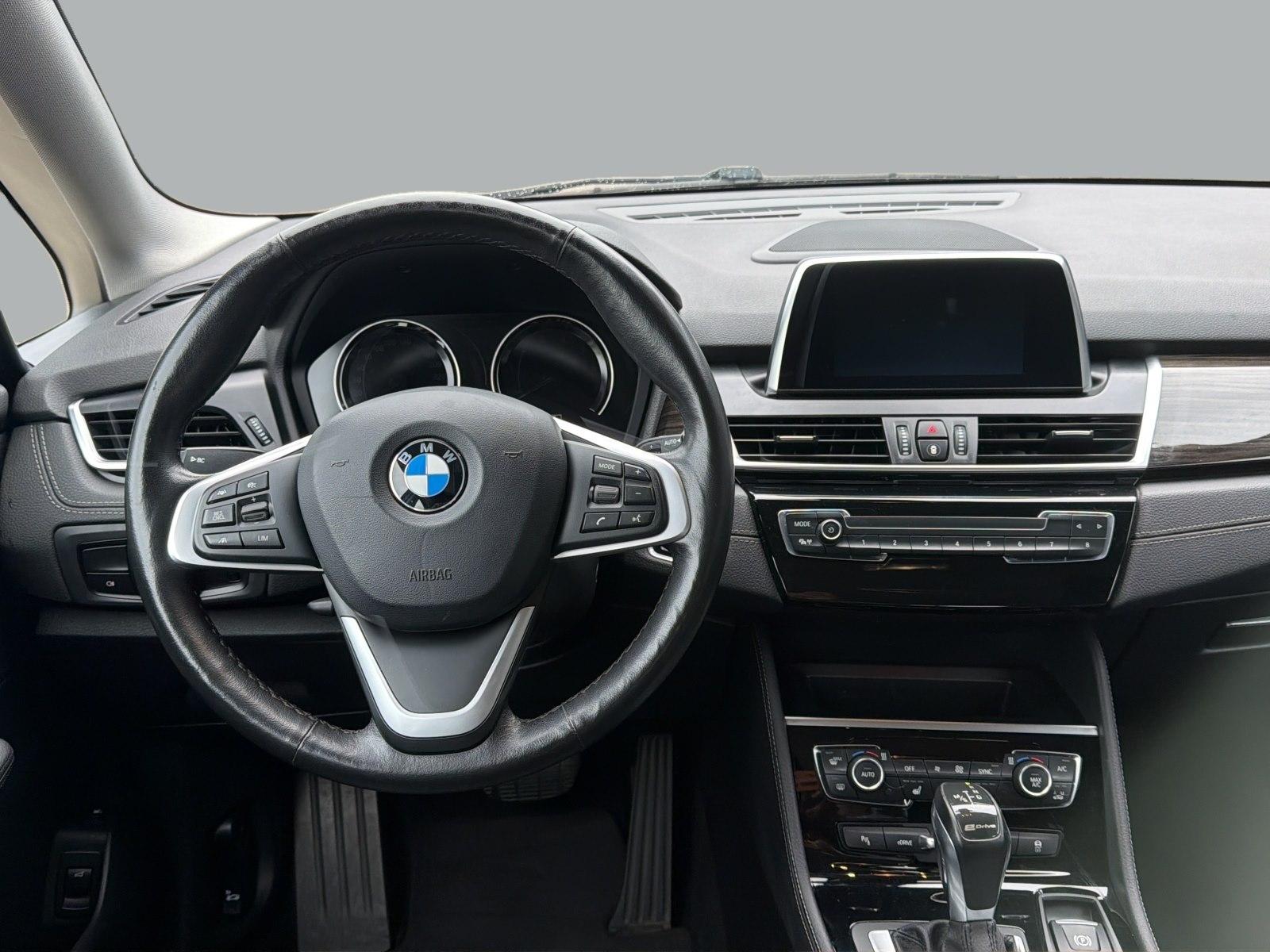 BMW 225xe IPERFORMANCE A Luxury Line Luxury Line |