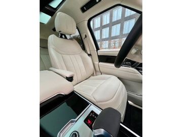 Land-Rover Range Rover - 12
