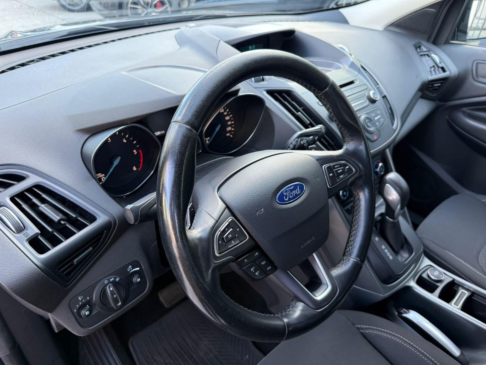 FORD Kuga Kuga 2,0 TDCI Automatik* Trend*Allradsystem*, Ansicht 7