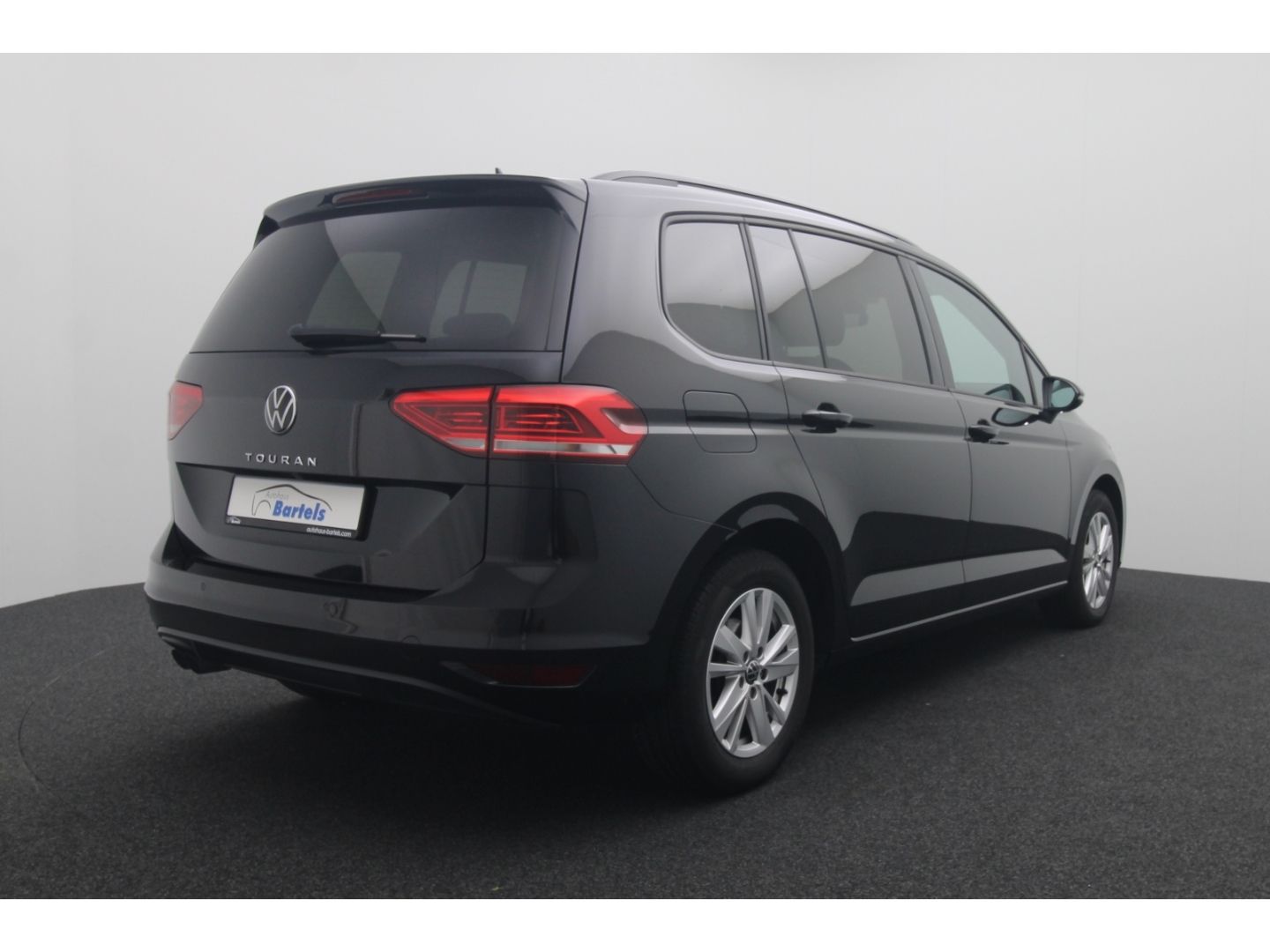 Fahrzeugabbildung Volkswagen Touran Comfortline BMT Start-Stop AHK schwenkbar