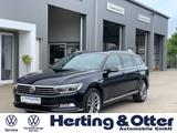 Volkswagen Passat Highline R-Line Leder PDCv+h Rückfahrkam. - Volkswagen Passat mit Benzin-Antrieb: Kombi
