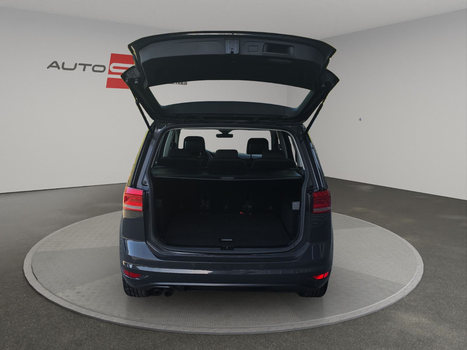 Fahrzeugabbildung Volkswagen Touran Highline BMT/Start-Stop AUTOMATIK 1.Hand