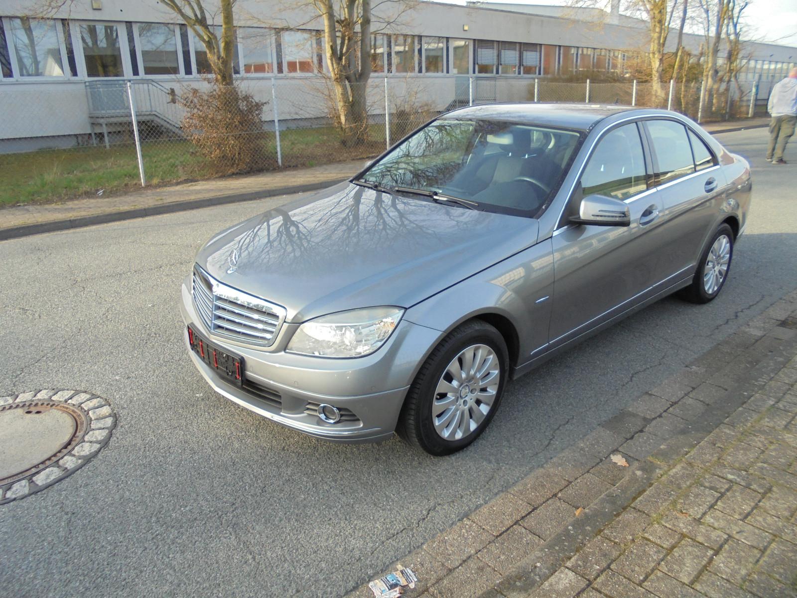 Mercedes-Benz C 180 CGI BlueEfficiency Elegance AHK