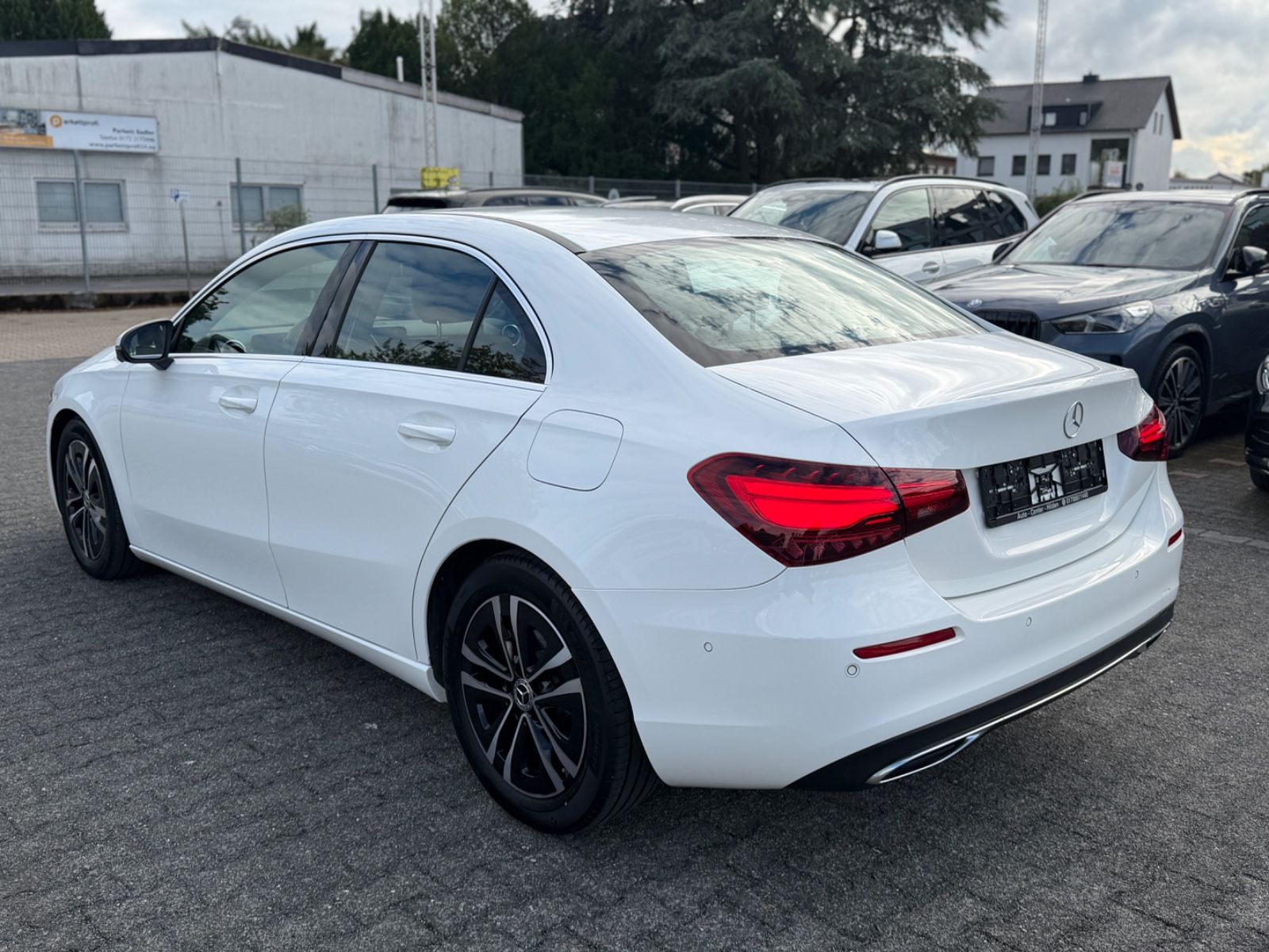 Mercedes-Benz A 180d Limousine Progressive LED 360-KAM foto 3