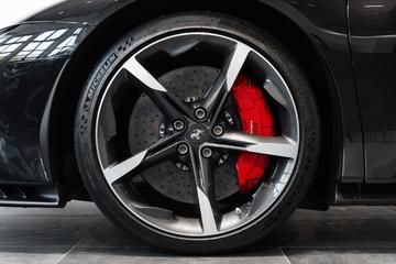 صورة 9 لـ 2020 Ferrari SF90