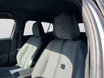 Peugeot 2008 - 4