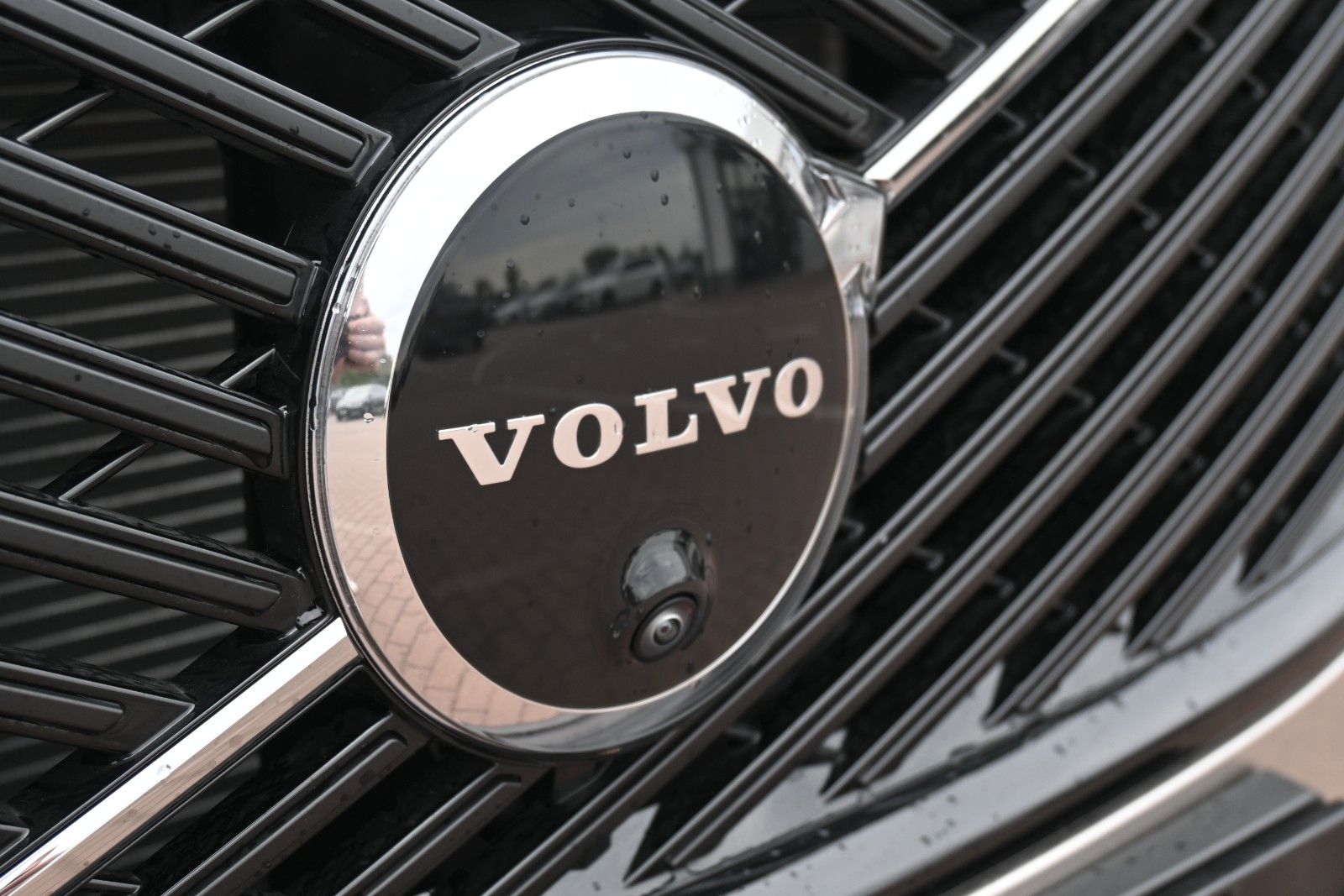 Fahrzeugabbildung Volvo XC90 T8 AWD Ultra Dark´*STDHZG*360°*LUFT*ACC*AHK