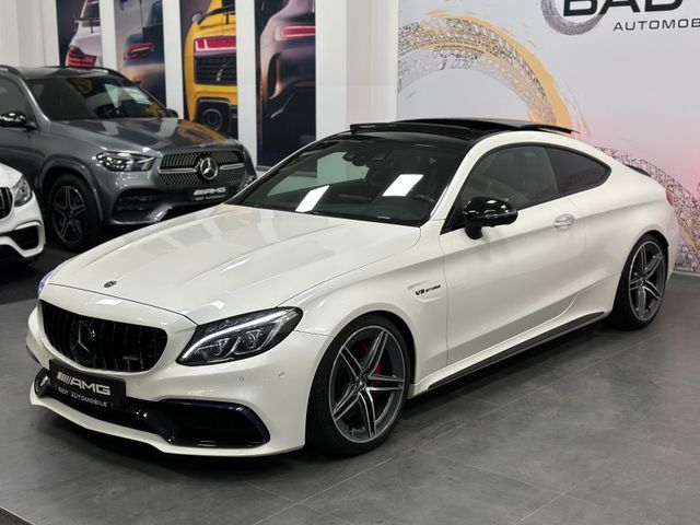 Mercedes-Benz C 63 AMG Coupe *VOLLAUSSTATTUNG*PANO*Perf.AGA*