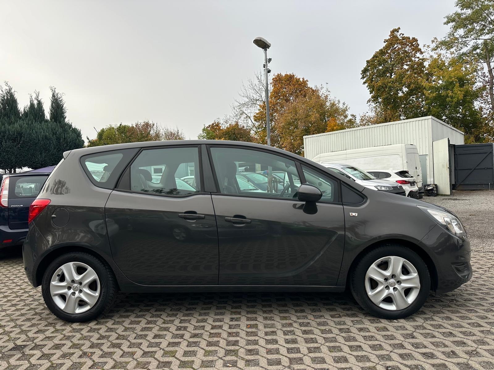 Opel Meriva 2015 — фото 8