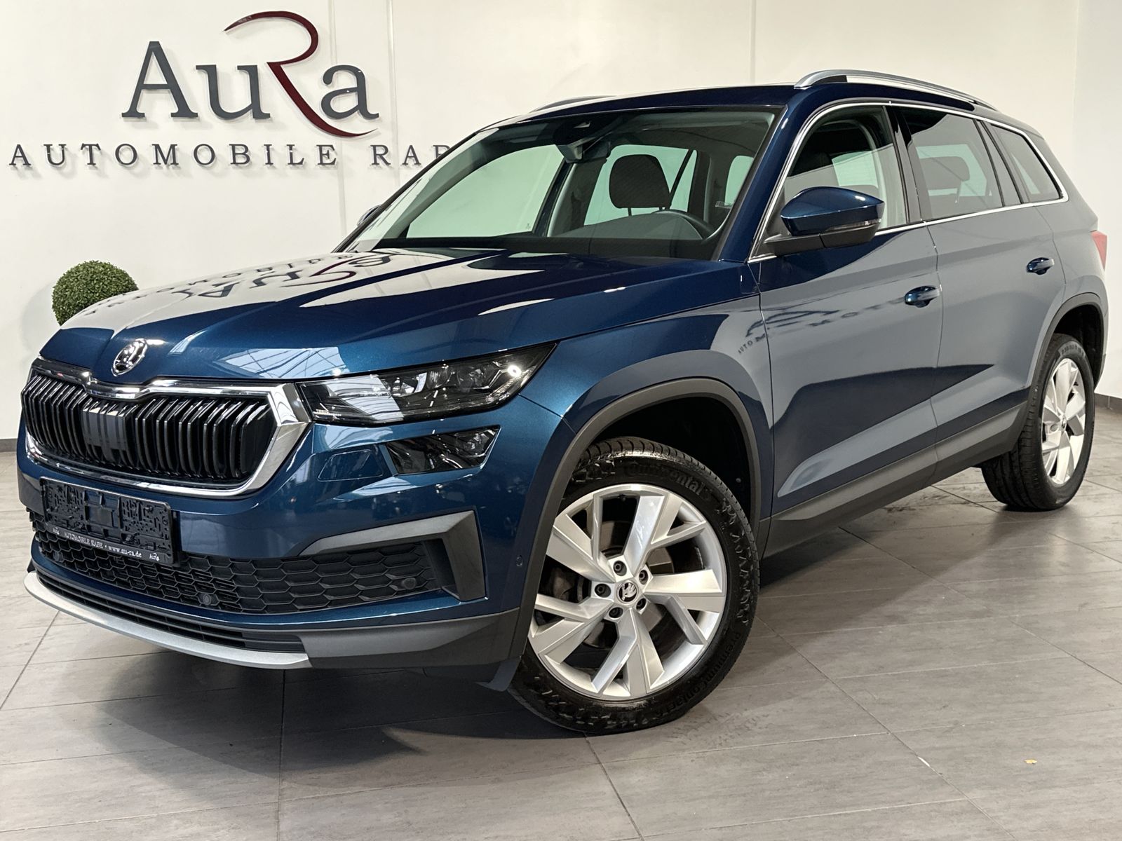 Fahrzeugabbildung SKODA Kodiaq 2.0 TDI DSG Tour NAV+LED+AHK+PANO+19ZO+VC