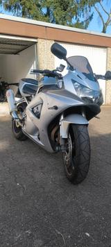 Honda CBR 900 RR - HONDA C90