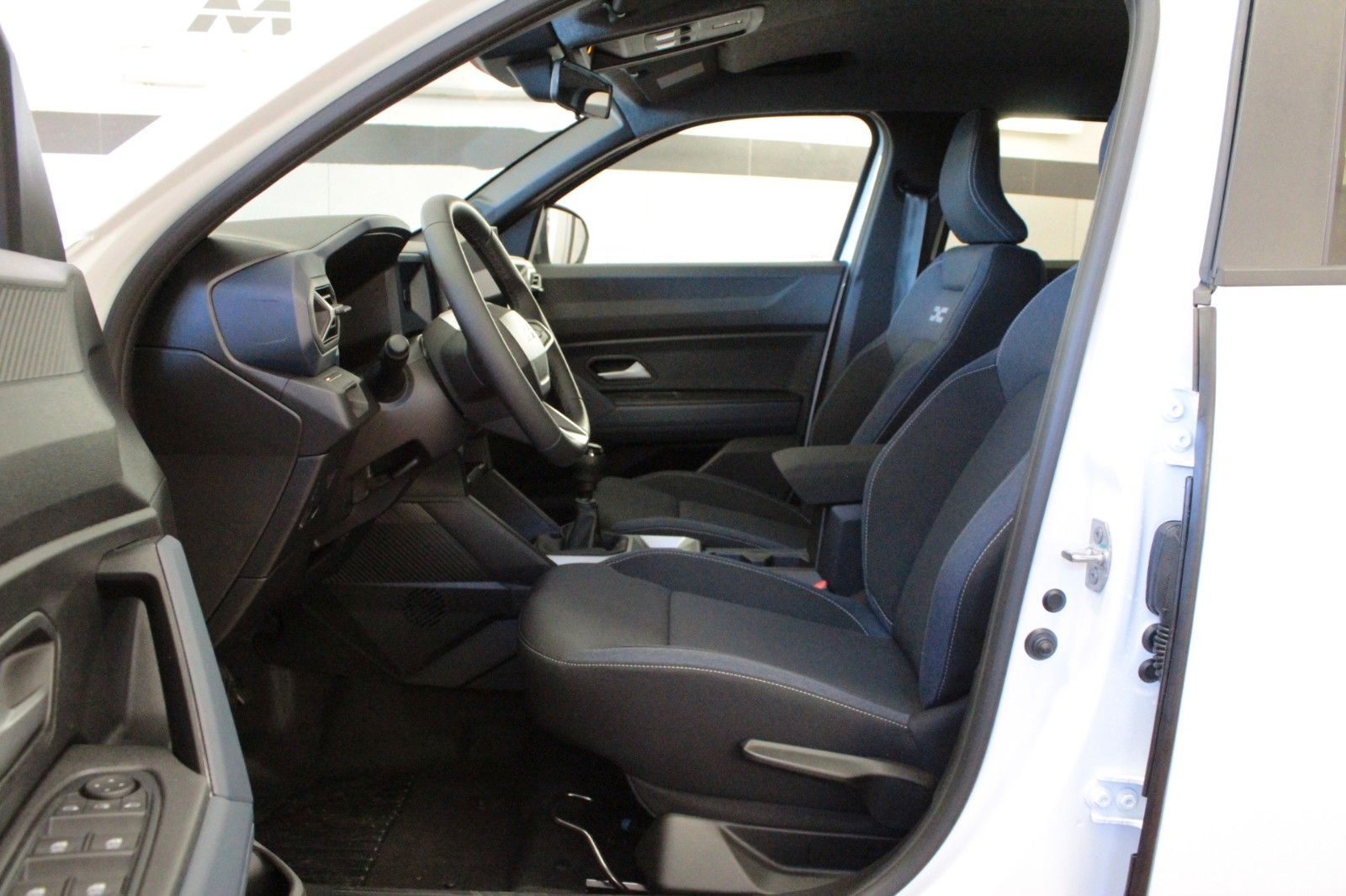 Fahrzeugabbildung Dacia Duster mild hybrid 130 Journey *Winterpaket*