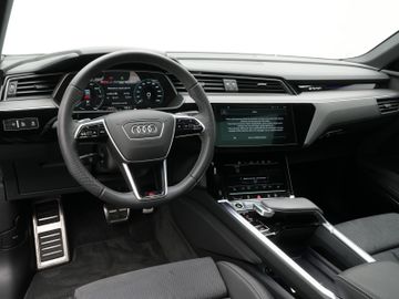 Audi Q8 - 6