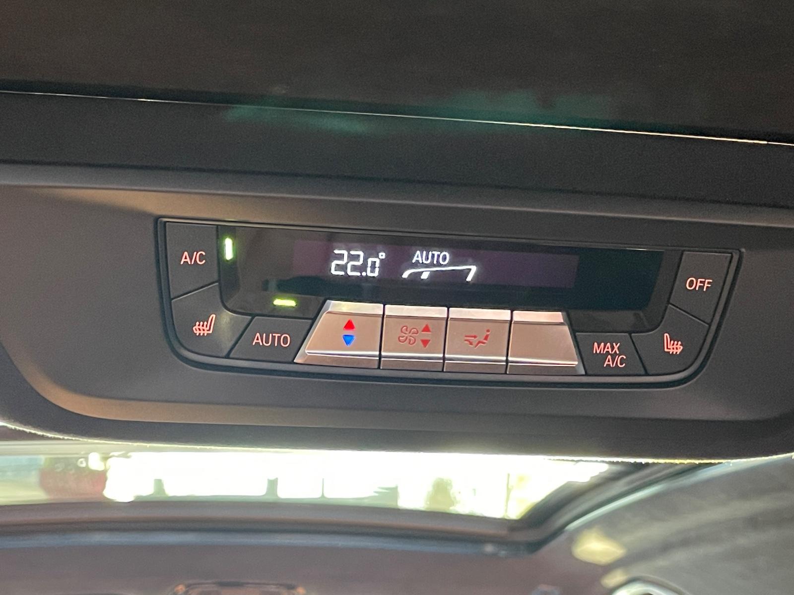 BMW X7 M50d VOLL/SKY LOUNGE/6-SITZE/ASSIST/MASSAGE
