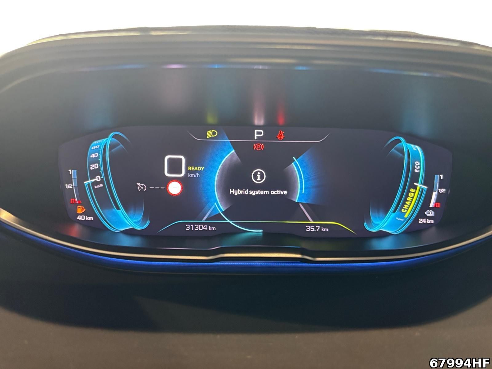 Fahrzeugabbildung Peugeot 3008 Allure Plug-In +SHZ+CARPLAY+LED+DAB