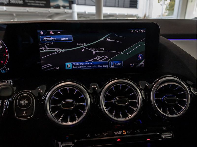 Mercedes-Benz GLA 250 4M AMG-Sport MLB Pano AHK Night Distr 20 foto 14