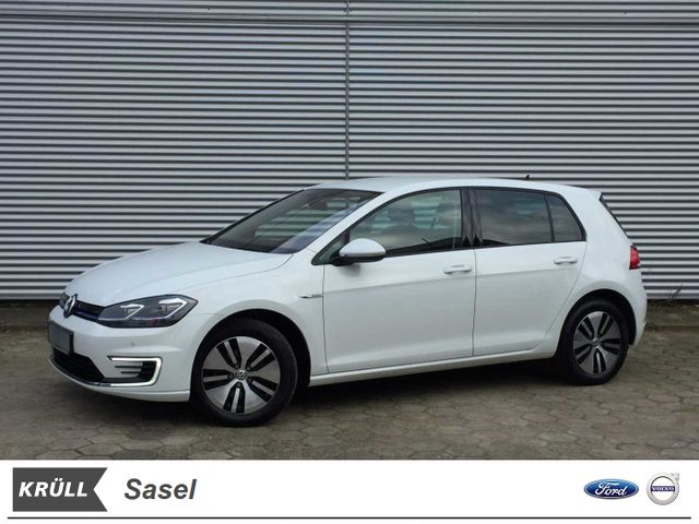 Volkswagen Golf VII Lim. e-Golf ACC, NAVI, BLIS, GJR uvm.