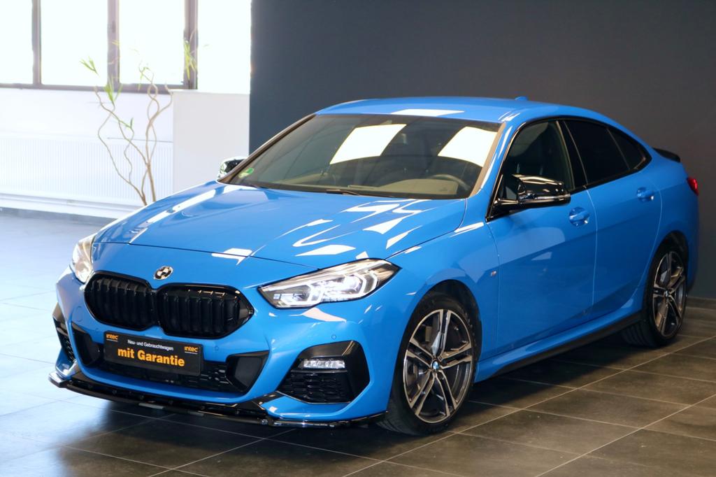 BMW 220