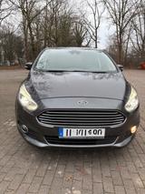 Ford S-Max 2,0 EcoBoost 176kW Titanium Automatik ... - Ford S-Max mit Benzin-Antrieb: Kleinbus, 2.0